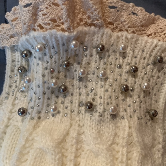 NWT red leg warmers + 2 pairs boot covers - Picture 4 of 6